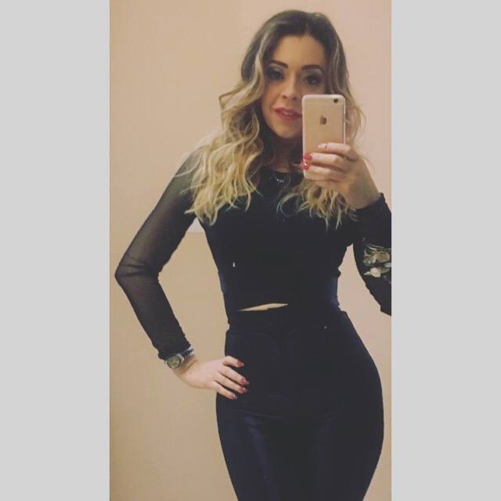 Meet your Posher, Nicole